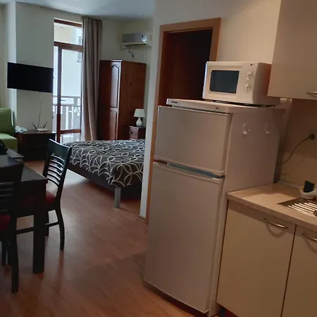 Garden Of Eden - M303 Rey&mar スヴェティ・ヴラス