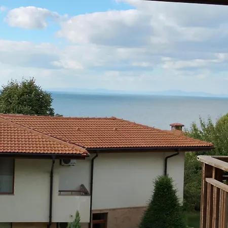 Garden Of Eden - M303 Rey&mar アパート