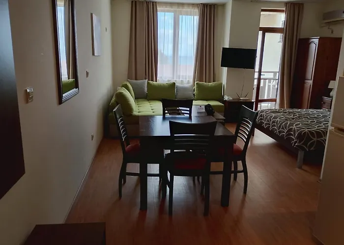 Garden Of Eden - M303 Rey&mar 圣弗拉斯